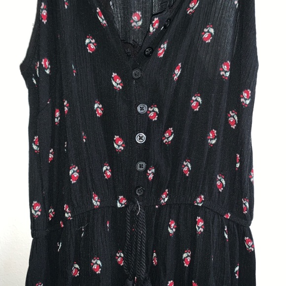 Black romper with patterns - Picture 2 of 4